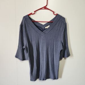 Women’s Como Blue Striped V-Neck Mid Flare Sleeve Top Size L NWT Casual Chic